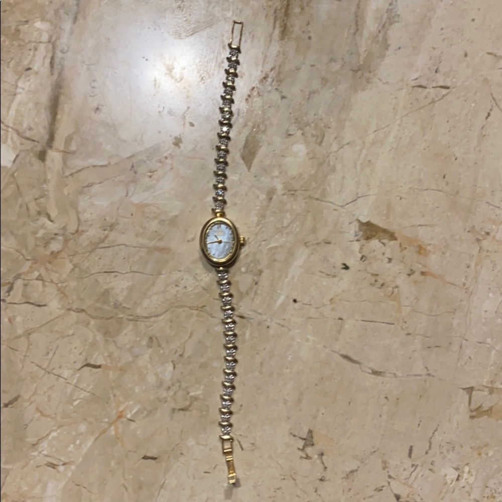 14kt joya Swiss diamond dainty watch